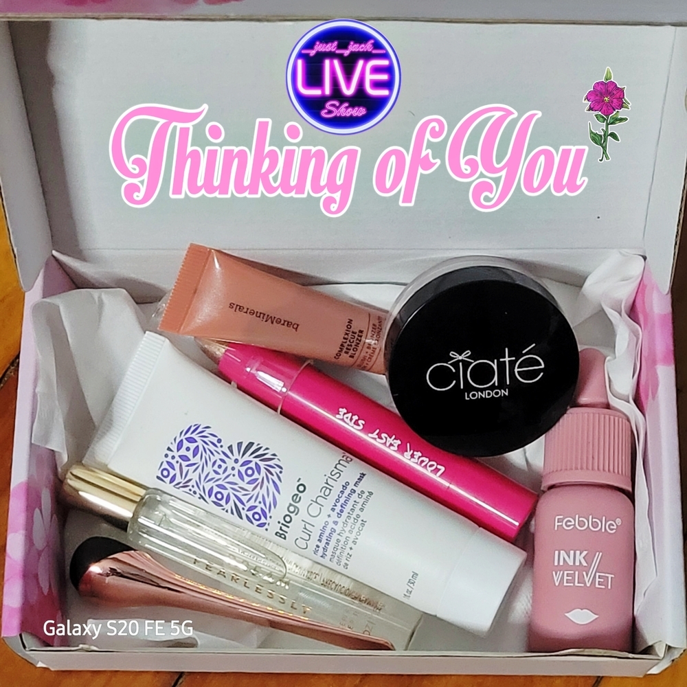 Makeup Essential Gift Box- Thinking of You